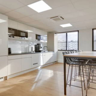 Espace indépendant 260 m² 28 postes Coworking Avenue Georges Pompidou Levallois-Perret 92300 - photo 1